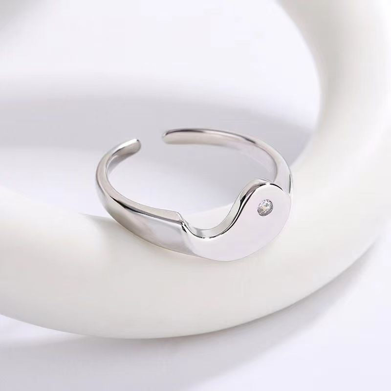 Niche Mondstein Schwarz & Weiß Paarringe für Herren & Damen, Vintage Luxus Verstellbarer Offener Band