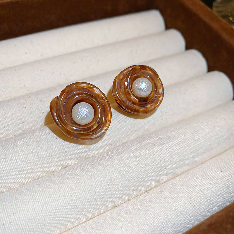 Vintage Bernsteinharz Gold Creolen für Damen, Trendige 2026 Maillard-Stil Chunky Gold & Braun Harz C-förmige Creolen, Leichter Modeschmuck