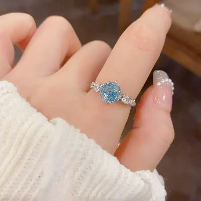 Achtkant-Millenia-Aquamarinring mit Rosenschliff für Damen, Luxuriöses, elegantes Rosendesign, Vielseitiger, zarter Statement-Ring