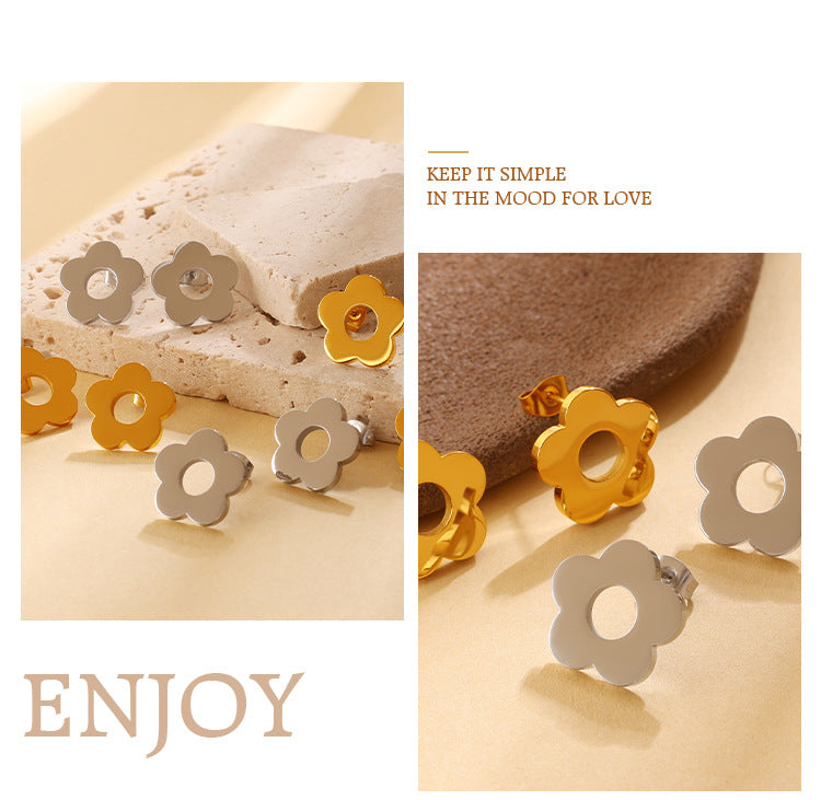 Fresh And Sweet, Versatile And Elegant, Smooth Surface Flower Stud Earrings For Women, Made Of Stainless Steel, Featuring A Unique And Niche Style, Suitable For Daily Wear.