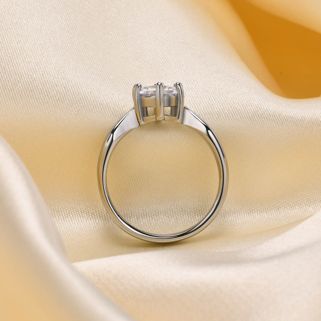 Women's Titanium Steel Claw-Set Single Zircon Ring