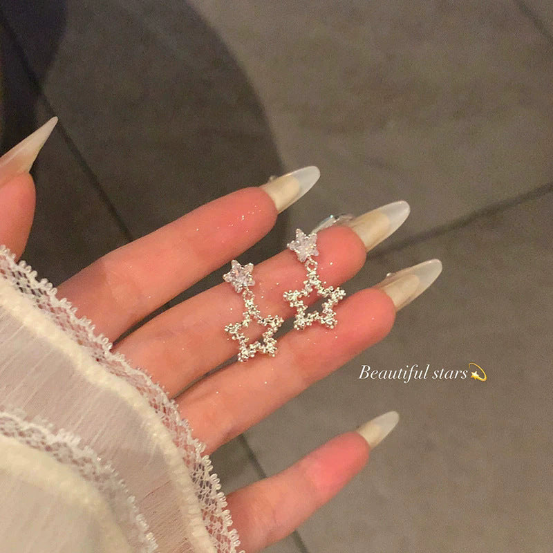 Glitzernde, texturierte silberne Creolen für Damen, zarte, polierte, gehämmerte große Creolen, minimalistischer, eleganter Alltagsschmuck als Geschenk