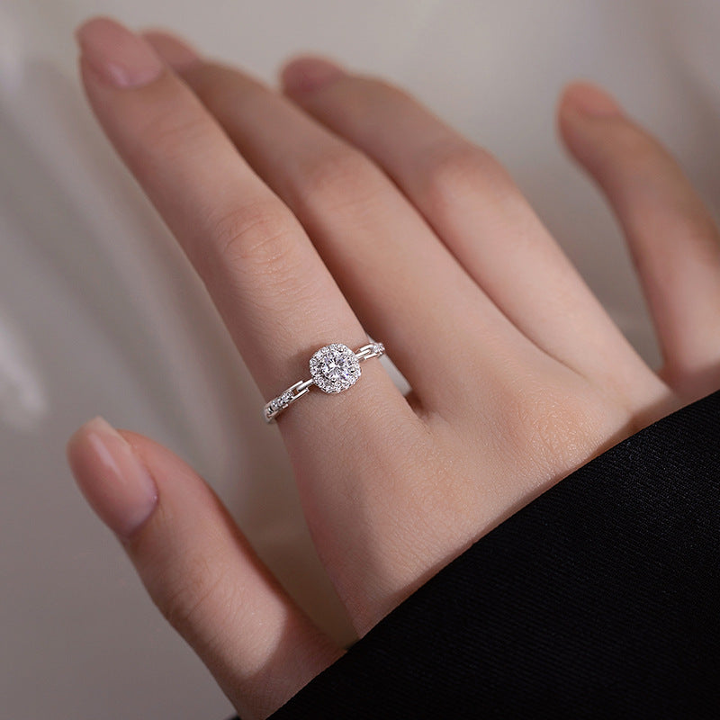 S999 Feinsilber Zirkon-Würfelring für Damen, Nische INS Stil, Leichter Luxus Premium Würfel Zirkonketten-Zeigefingerring