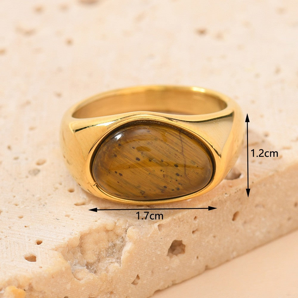 Retro-style Cast Three-dimensional Triangle Ring