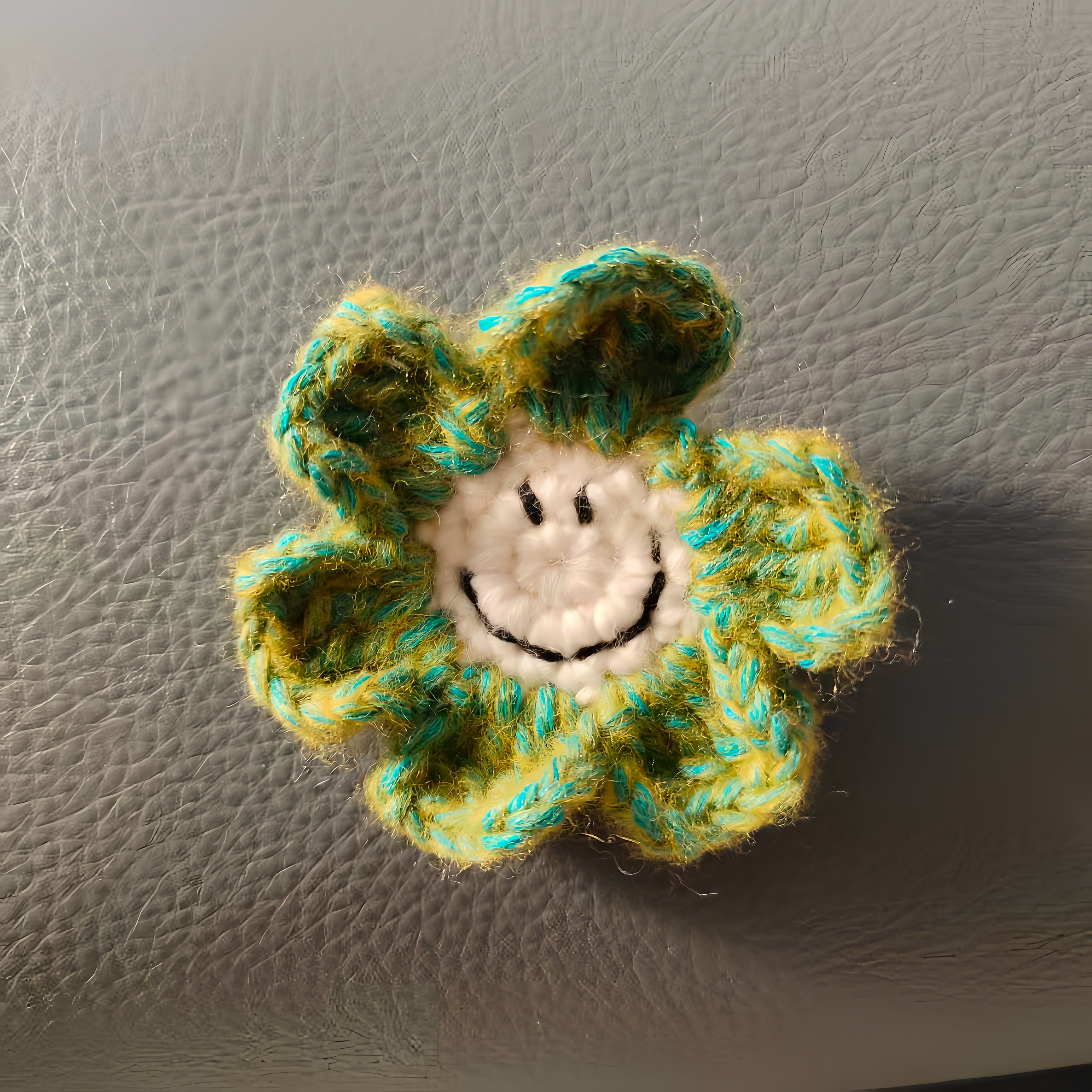 Knitted brooch-Flower style-Olive green-1 piece