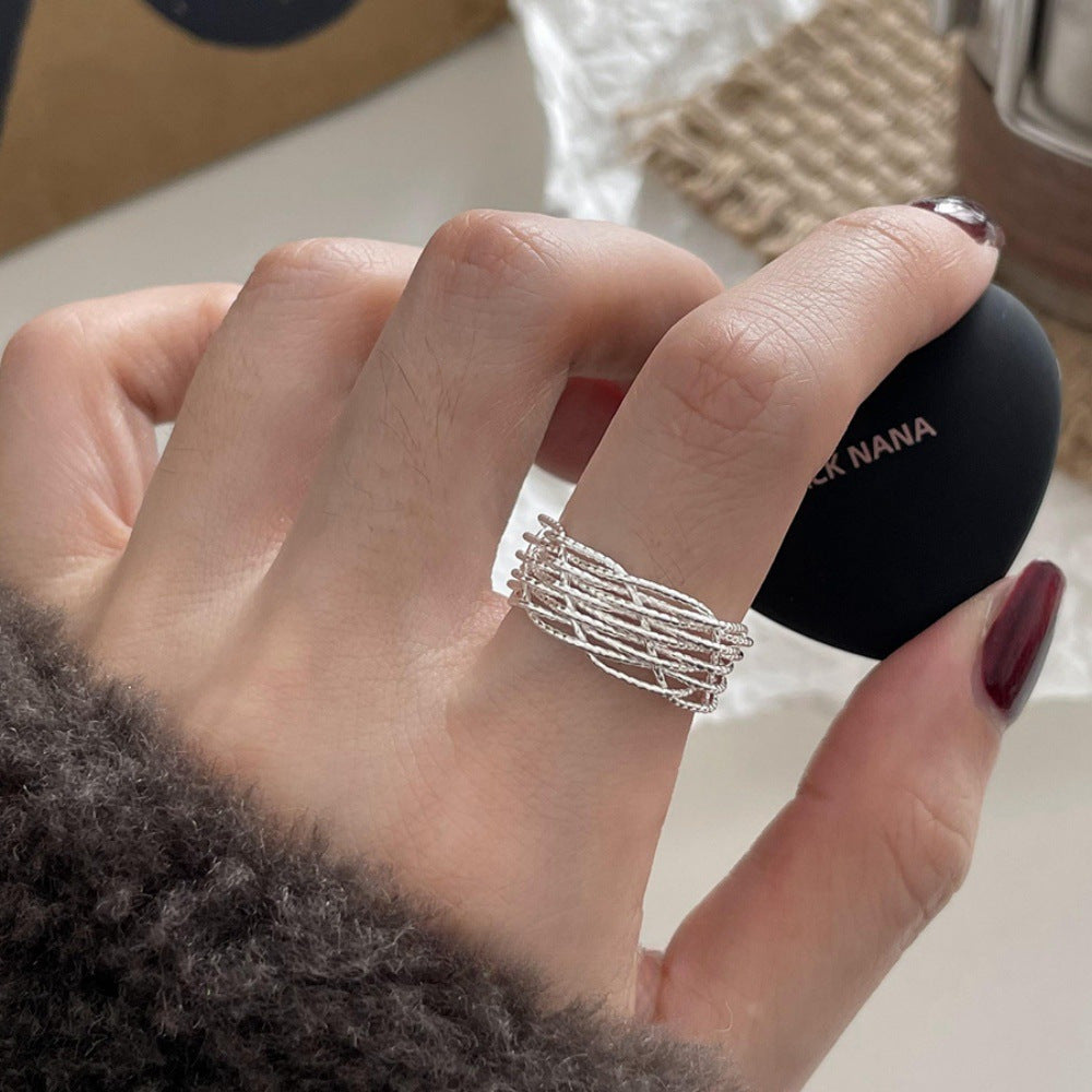 High-End S925 Silberringe für Damen, minimalistisches Nischendesign, nicht verblassender Vintage-Luxusschmuck