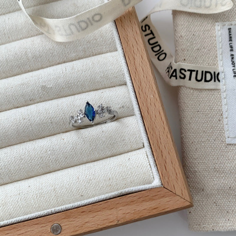 Marquise-Schliff Farbzirkon-Ring für Frauen, luxuriöser minimalistischer High-End-Stil, lichtechter, verstellbarer offener Ring