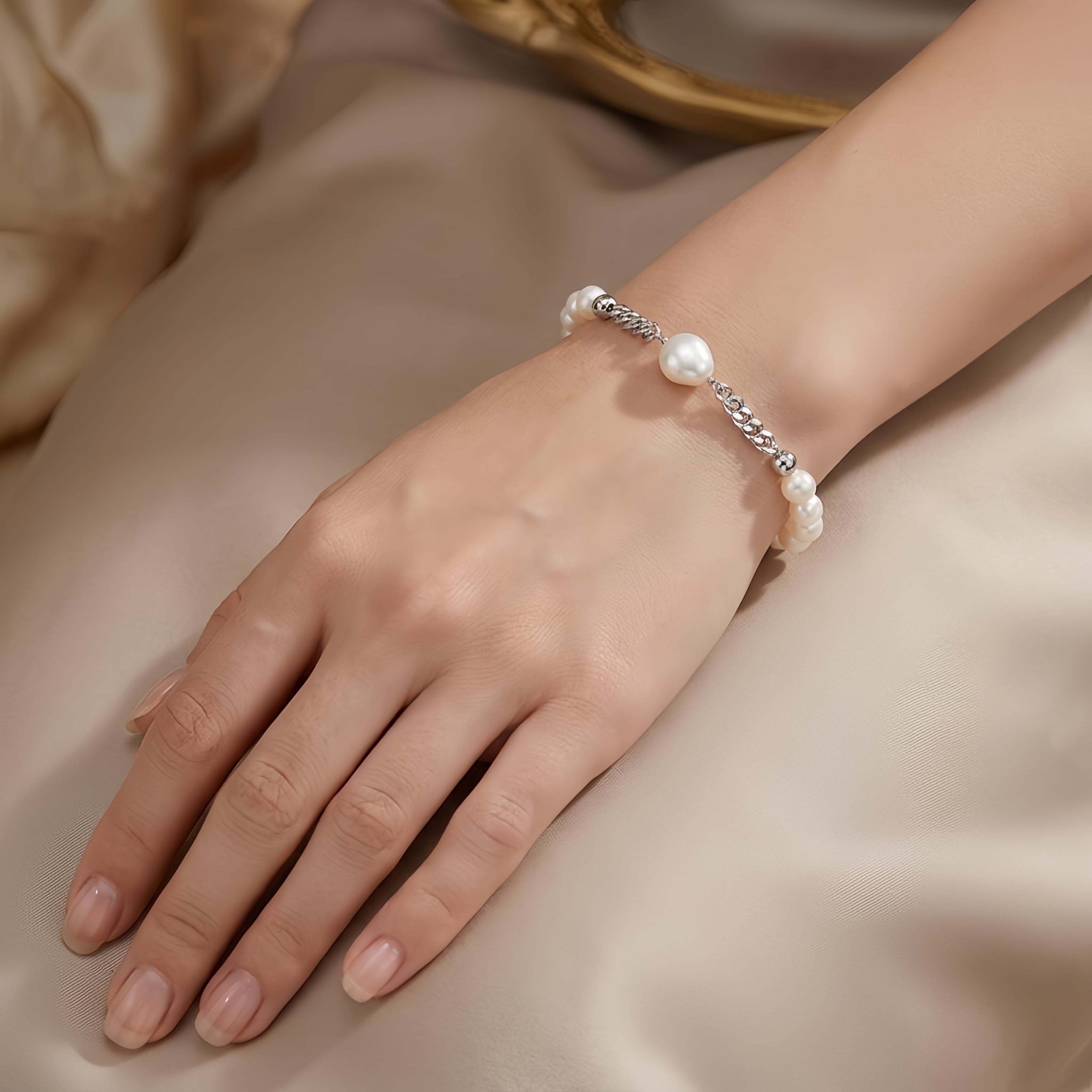 925 Sterling Silver Elegant Pearl and Sterling  Chain Bracelet with Teardrop Accent