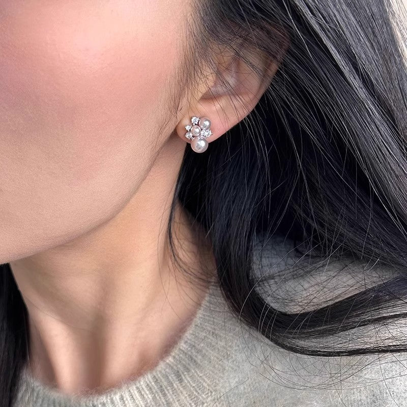 Gentle, Fair-looking Manta Rose Gold Pearl Zircon Stud Earrings