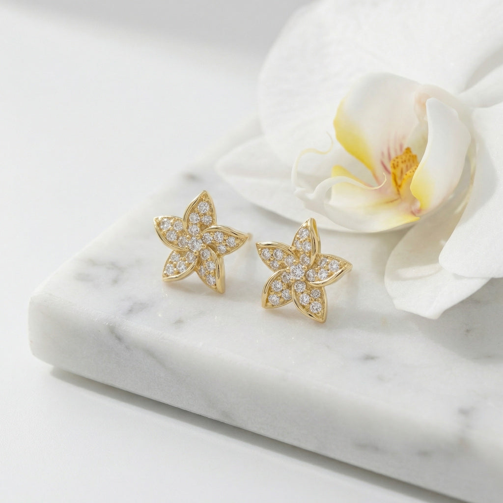 925 Sterling Silver Sparkling Floral Diamond Stud Earrings with Polished Finish