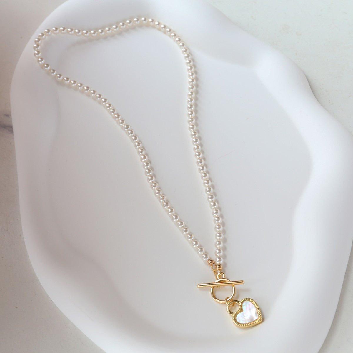 Black And White Double-sided Heart Necklace