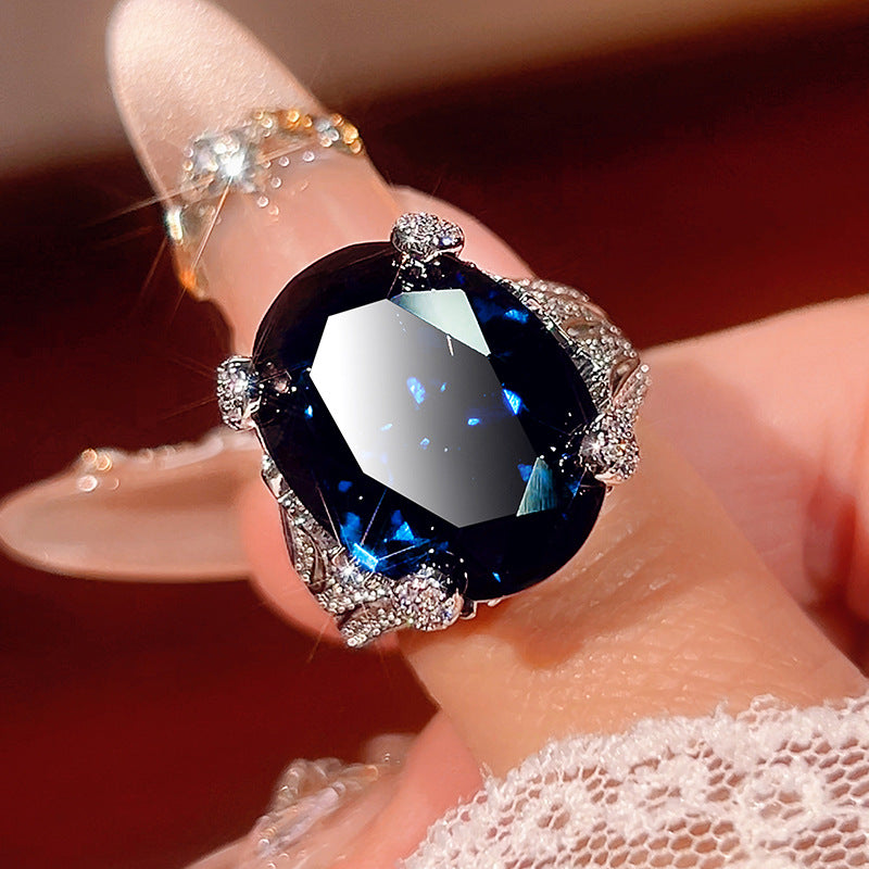 Neuer Modering mit bunten Edelsteinen, blauem und rotem Korund, rosafarbenem Diamant-Inlay, stilvoller High-End europäischer und amerikanischer Stil für Damen